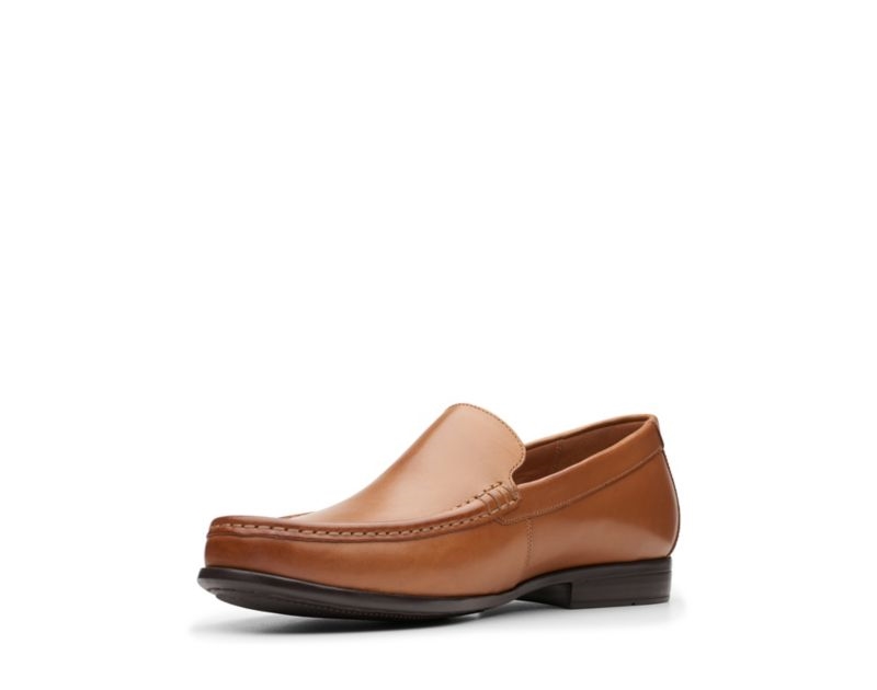 Clarks Claude Plain Loafers Brown Men - India S0W8235-E3