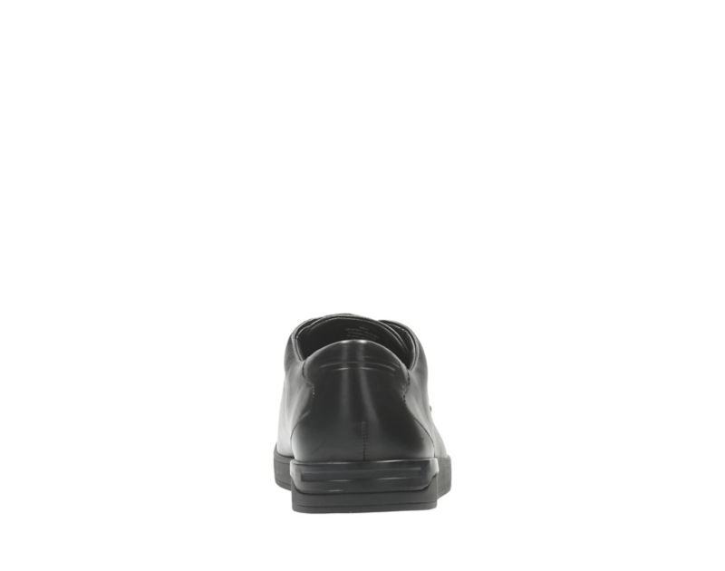 Clarks Stanway Flow Trainers Black Men - India P7X3141-L4